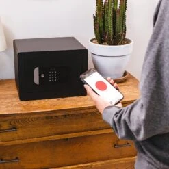 Yale Smart Safe Intelligenter Tresor Volumen 20,5l -Eleganter Beleuchtungsladen 10011606 2