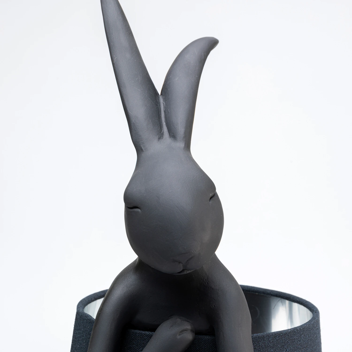 KARE Animal Rabbit Tischlampe Schwarz/innen Silber 7 KARE Animal Rabbit Tischlampe Schwarz/innen Silber – Bild 5