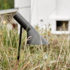 Louis Poulsen AJ Garden 50 Erdspieß/Adapter 827 -Eleganter Beleuchtungsladen 10014924 3