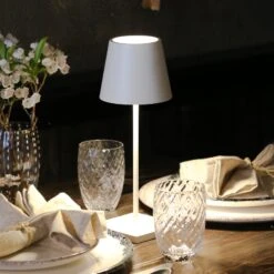 Zafferano Poldina Mini Akku-Tischlampe IP65 Weiß