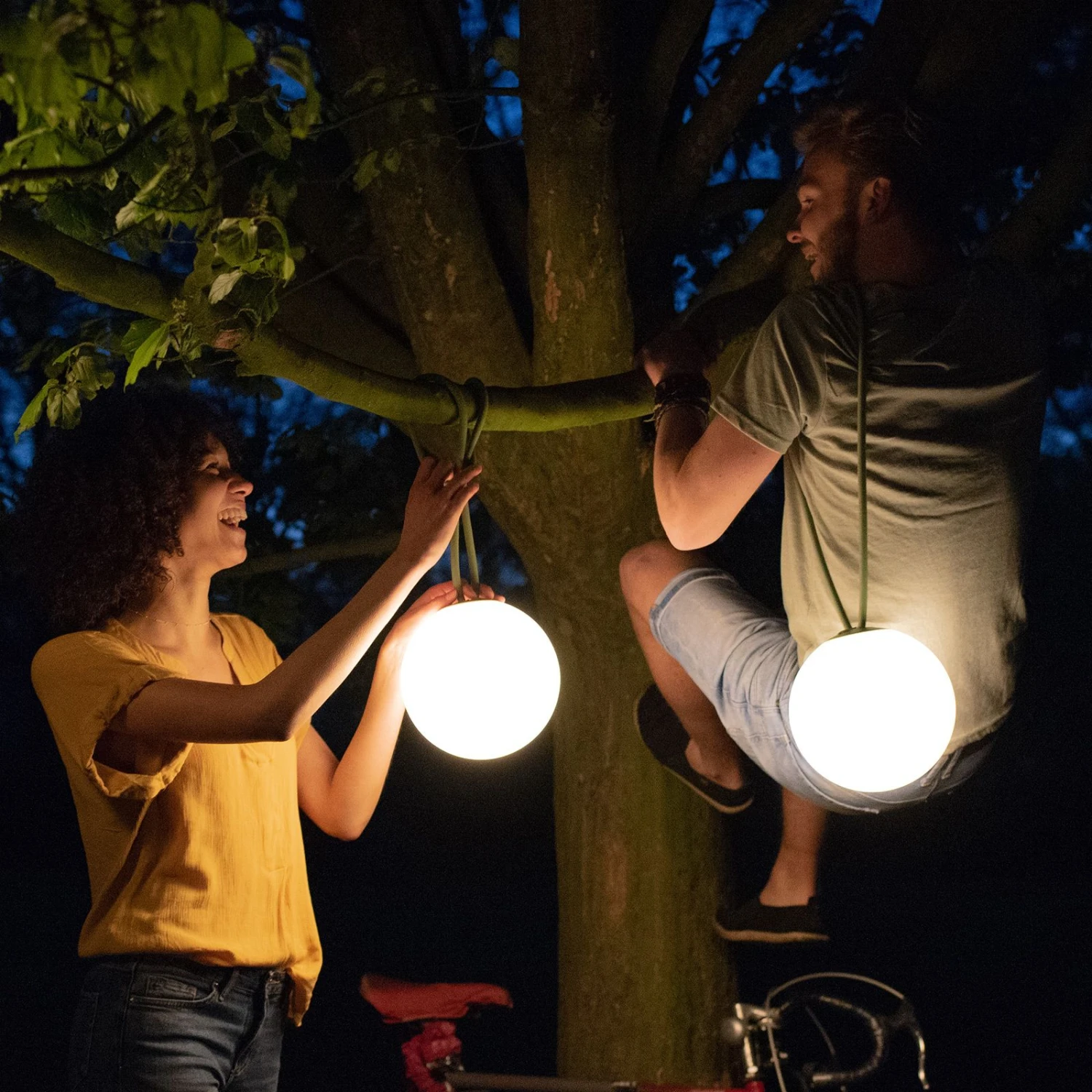 Fatboy Bolleke LED-Hängelampe Akku Duo-Pack Taupe 6 Fatboy Bolleke LED-Hängelampe Akku Duo-Pack Taupe – Bild 4