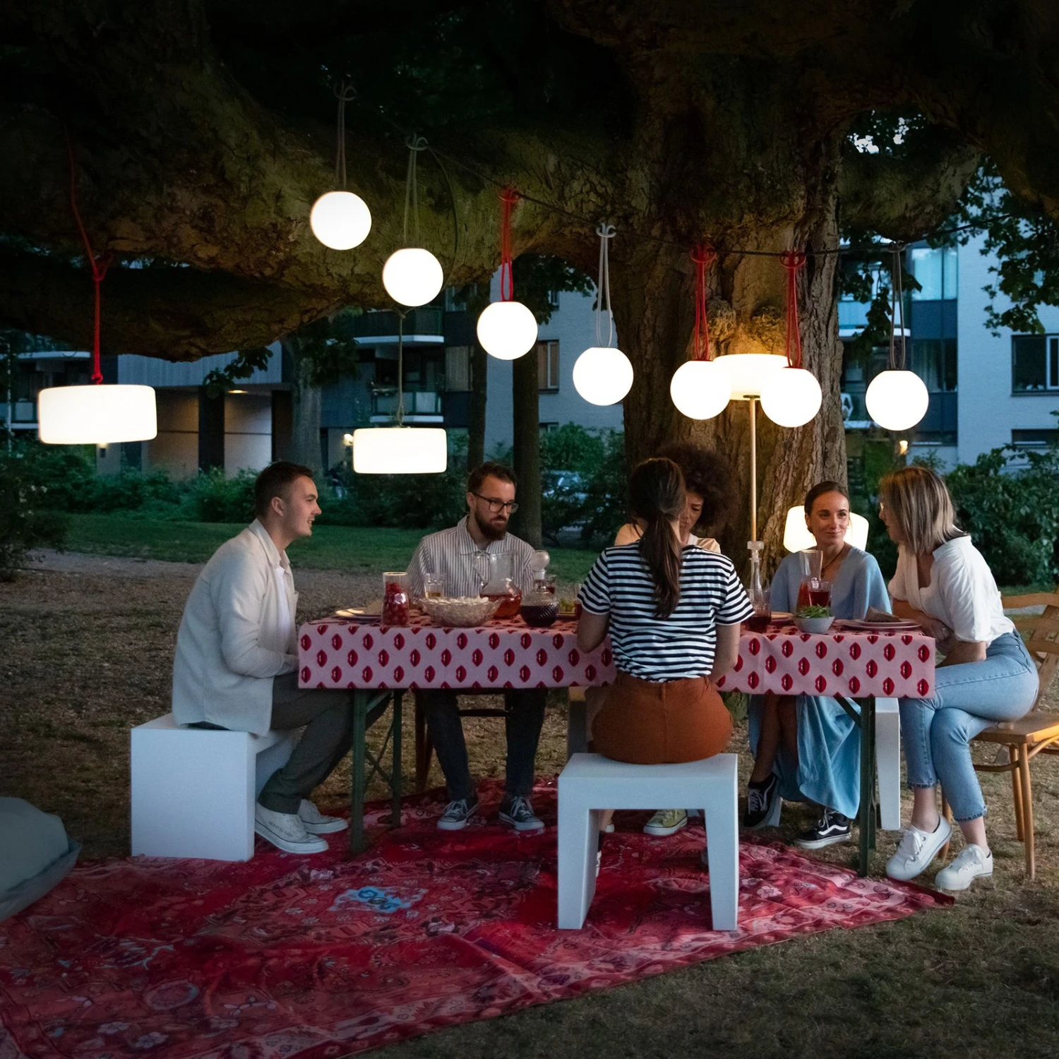 Fatboy Bolleke LED-Hängelampe Akku Duo-Pack Taupe 7 Fatboy Bolleke LED-Hängelampe Akku Duo-Pack Taupe – Bild 5