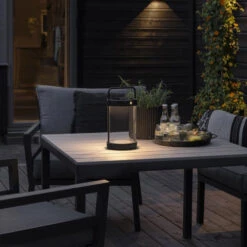 Konstsmide LED-Solarlaterne Crotone, Dimmbar, USB -Eleganter Beleuchtungsladen 5522723 1