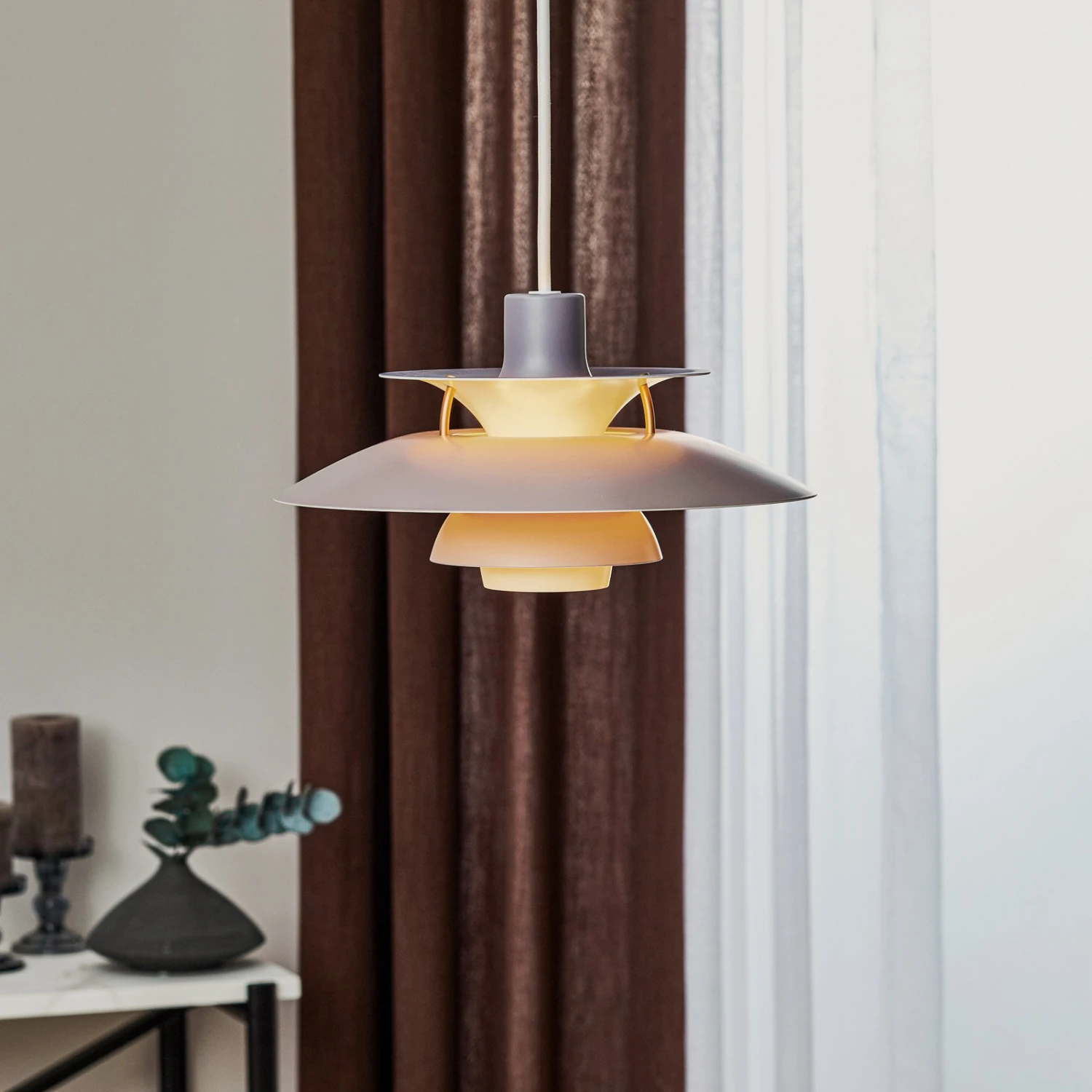 Louis Poulsen PH 5 Mini - Hängeleuchte, Grau 4 Louis Poulsen PH 5 Mini - Hängeleuchte, Grau – Bild 2