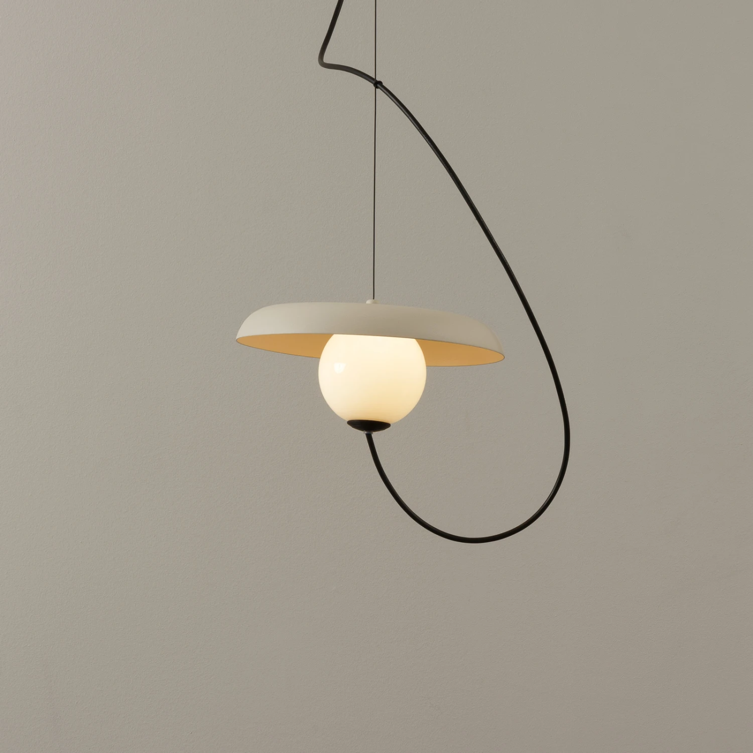 Milan Wire Hängeleuchte Ø 24 Cm Nerzfarben 5 Milan Wire Hängeleuchte Ø 24 Cm Nerzfarben – Bild 3