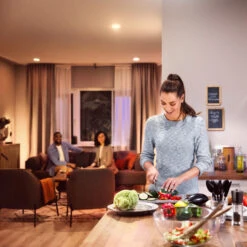 Philips Hue White&Color Ambiance 6,5W E27 2er-Set -Eleganter Beleuchtungsladen 7534124 5