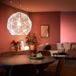 Philips Hue White&Color Ambiance 6,5W E27 2er-Set -Eleganter Beleuchtungsladen 7534124 7