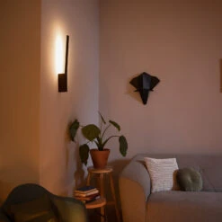 Philips Hue Liane LED-Wandleuchte, RGBW, Schwarz -Eleganter Beleuchtungsladen 7534154 7