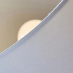 Holz-Tischleuchte Charlia Mit Weißem Stoffschirm -Eleganter Beleuchtungsladen 9621007 7