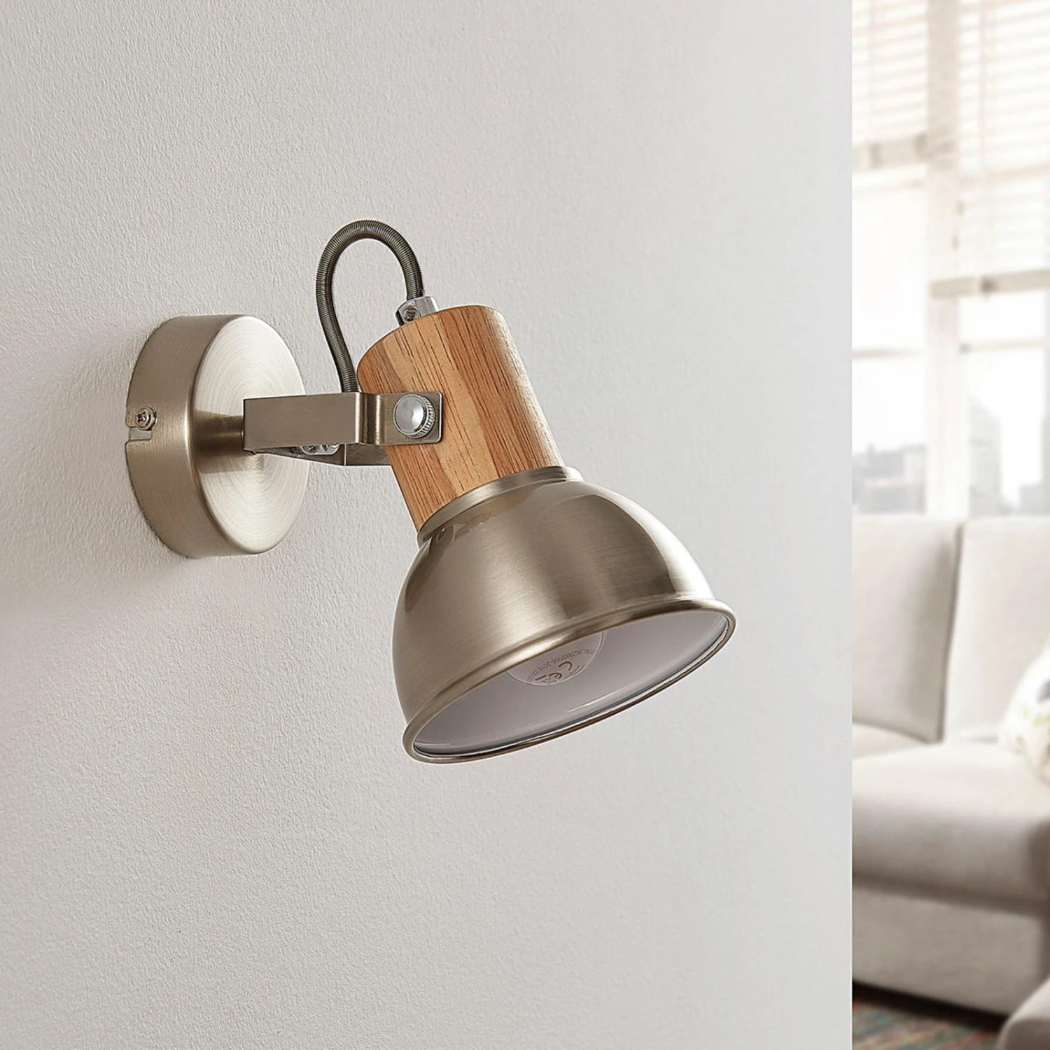 Wand- Und Deckenspot Dennis Mit Holzdetail 4 Wand- Und Deckenspot Dennis Mit Holzdetail – Bild 2