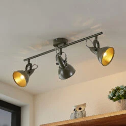 Lindby Julin Strahler, Dreiflammig, Dunkelgrau