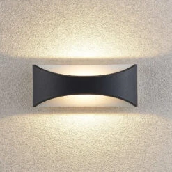 Lindby Mathea LED-Außen-Wandleuchte, Länge 30 Cm -Eleganter Beleuchtungsladen 9915001 3