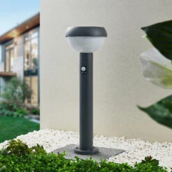 Lindby Kallie LED-Solar-Wegeleuchte Mit Sensor -Eleganter Beleuchtungsladen 9932072 3