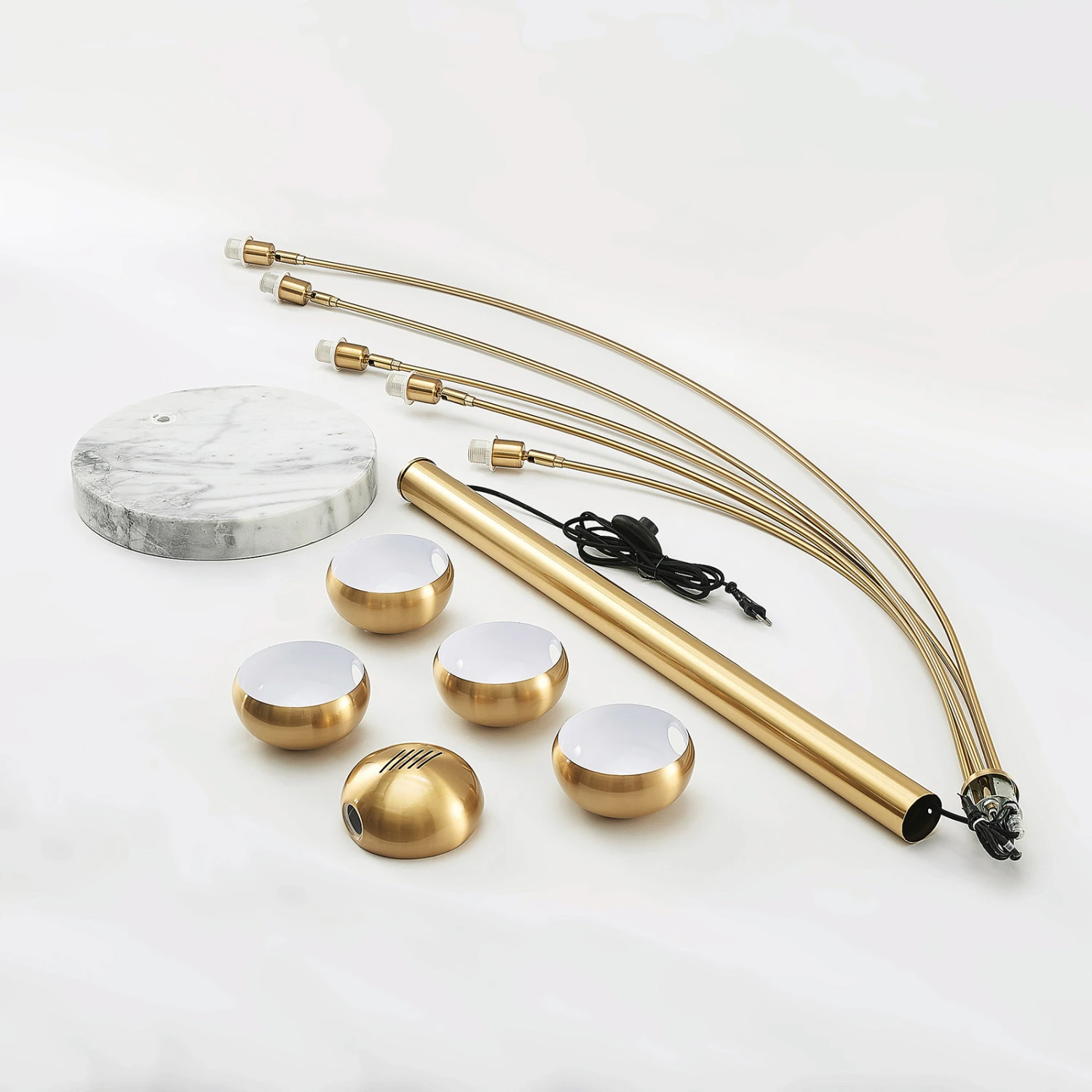 Lindby Sarinio Stehleuchte Mit Marmorfuß, Messing 10 Lindby Sarinio Stehleuchte Mit Marmorfuß, Messing – Bild 8